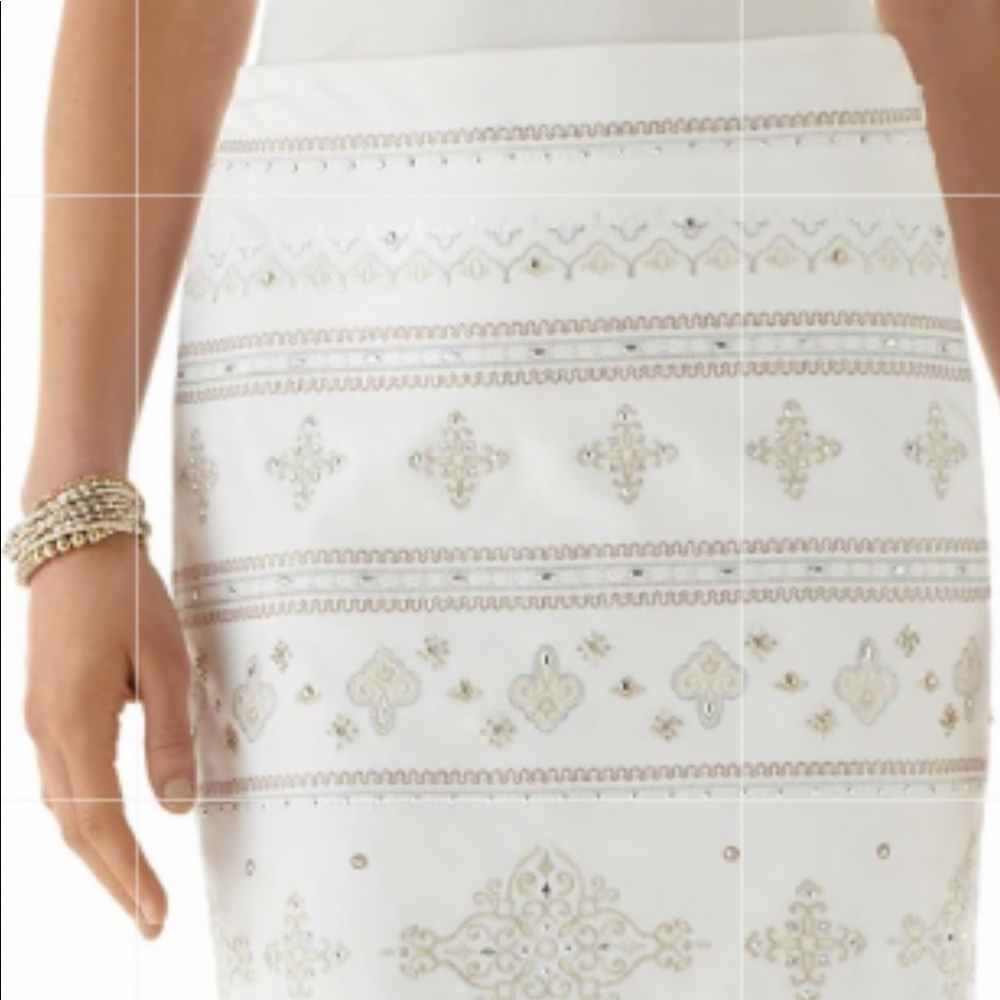 White House Black Market White Beaded Embroidered Skirt, Size 00